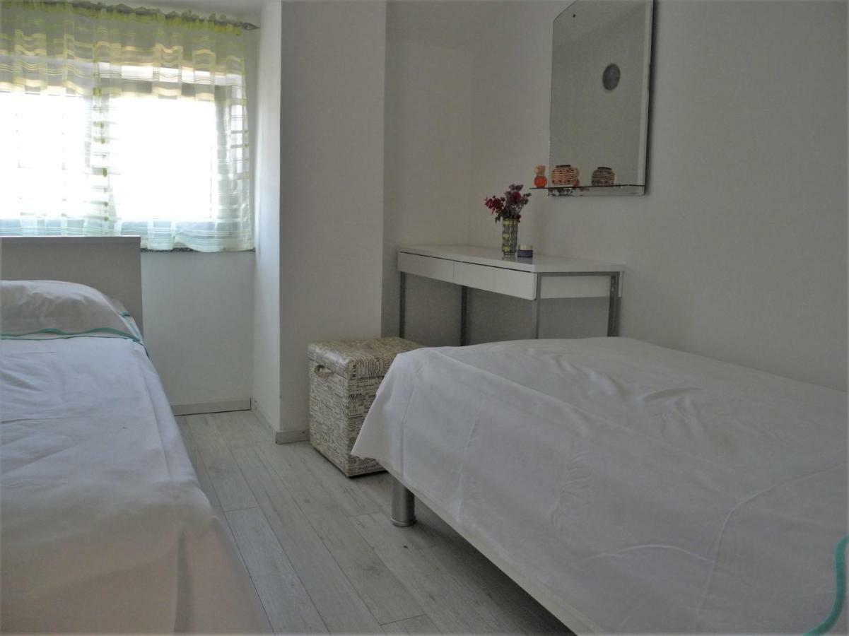 Villa Ines Jezera Zewnętrze zdjęcie